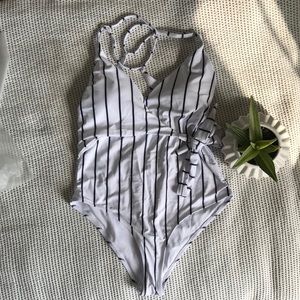 Cupshe Stripe Swim M One Piece Black & White